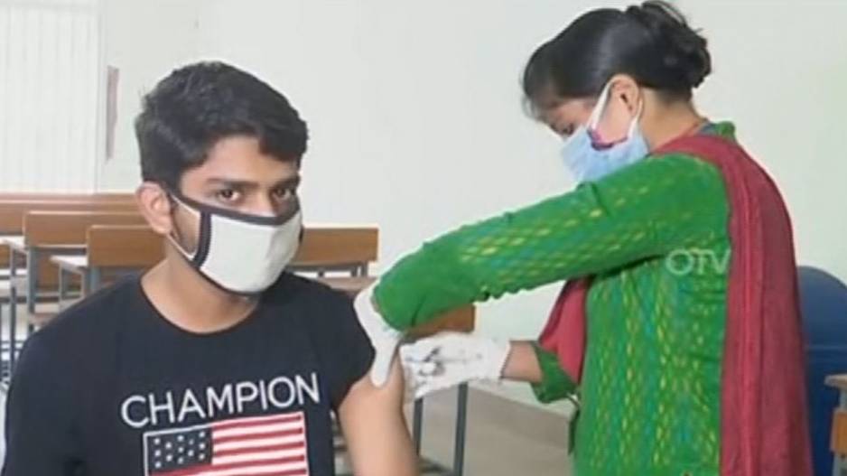 Rourkela Organises Special Covid Vaccination Drive For Foreign-Bound Beneficiaries