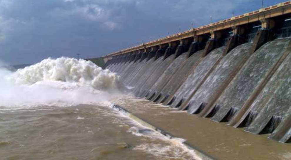 Hirakud dam closes 8 sluice gates