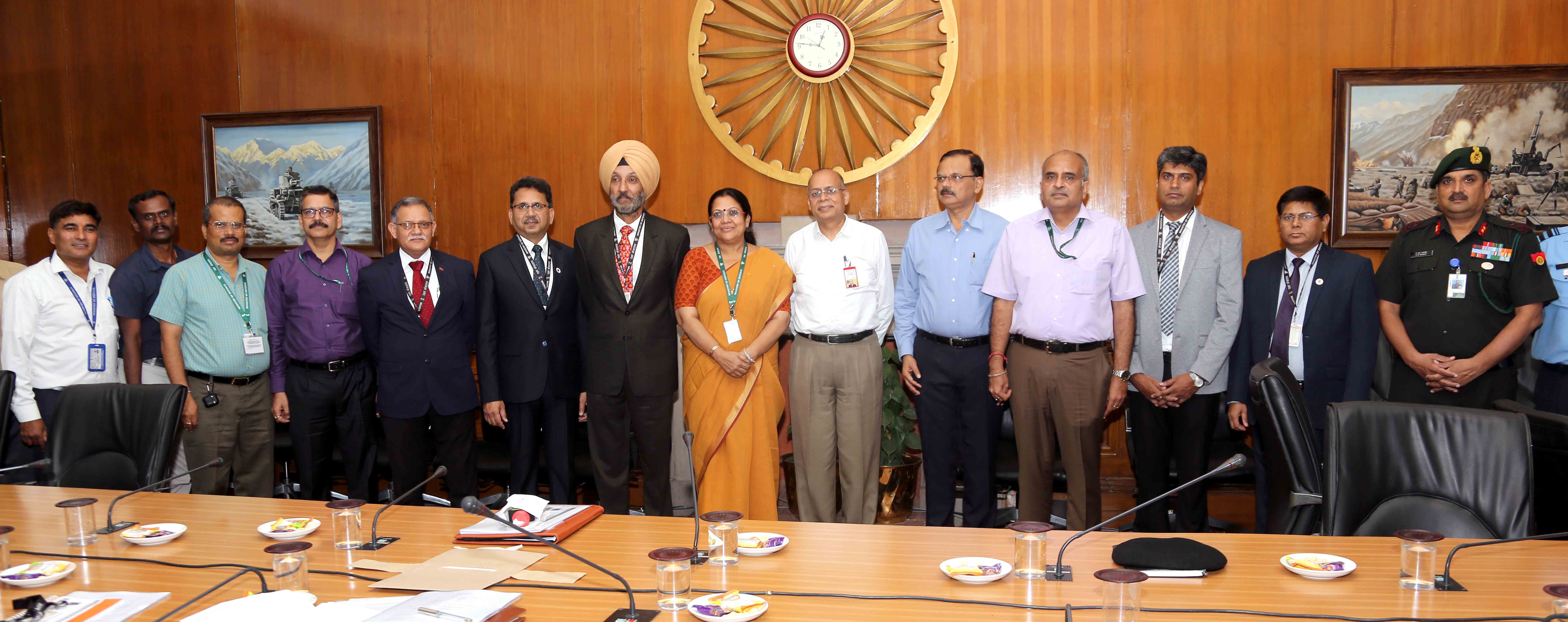 Ministry of Defence signs MoU with Bank of Baroda and HDFC to expand the reach of SPARSH 