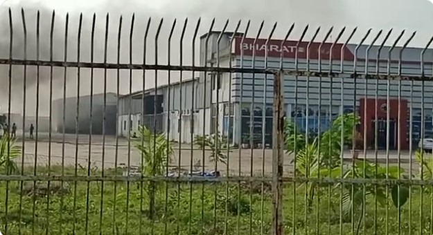Fire Breaks Out at E-vehicle manufacturing unit in Jajpur