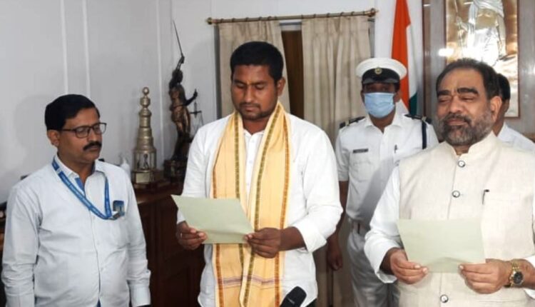 Suryabanshi Surja takes oath as Dhamnagar MLA