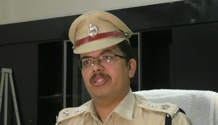 Padampur by-poll: BJD candidates caught distributing money