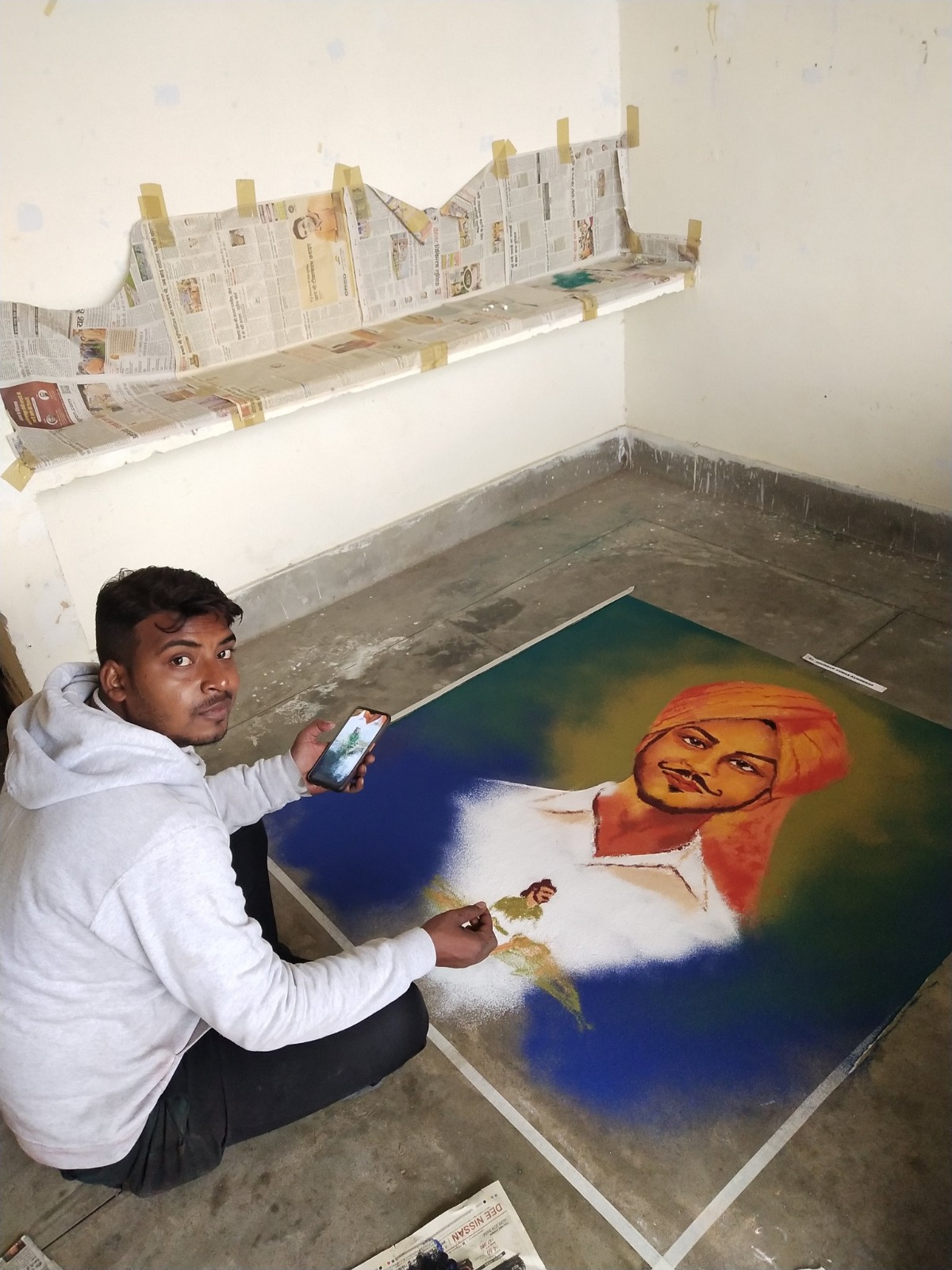 PM congratulates winners as well as the participants of Unity in Creativity contest