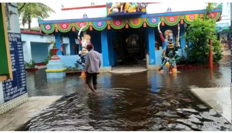 1887 rescued from Jagatsinghpur's low-lying areas