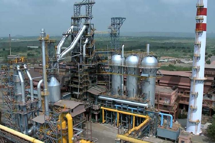 JSW holds a meeting to expedite the construction of its steel plant.