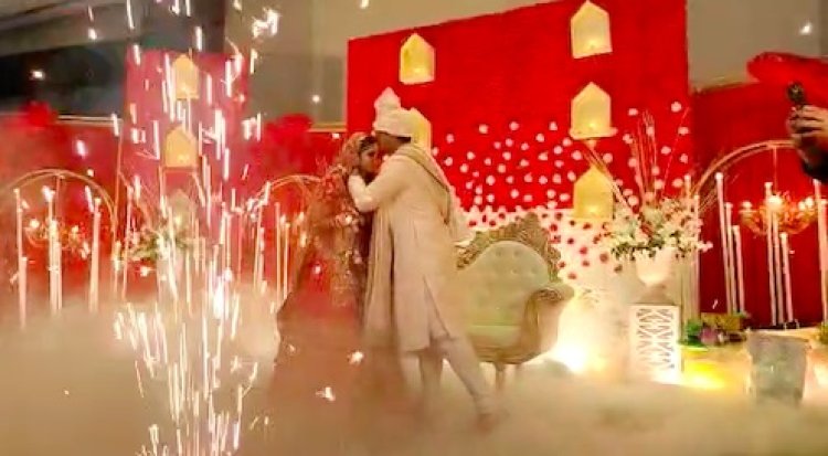 Actor Lipsa Mishra gets hitched To Akash Acharya