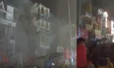 Massive fire breaks out at hotel in Puri