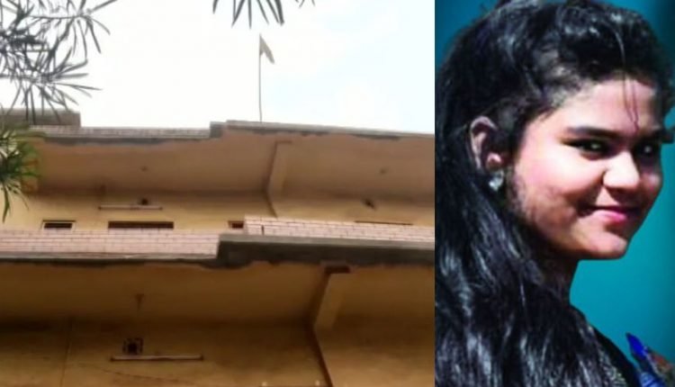 +2 girl student falls off roof in Keonjhar, dies