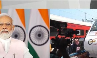 PM flags off Vande Bharat Express from Puri to Howrah