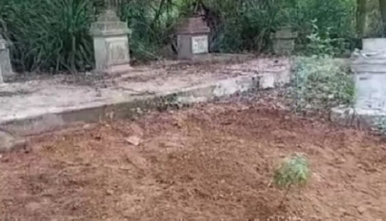 Buried bodies goes missing from cremation ground