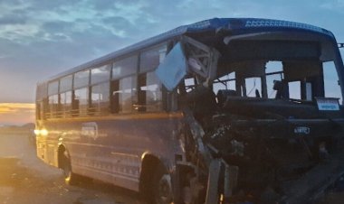 8 injured as OSRTC bus hits stationary truck in Sambalpur