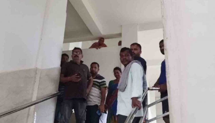 Man Found Hanging In Soro Hospital