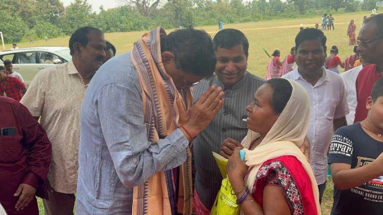 "Odisha Tribal Woman Sends PM Modi ₹100 to Convey Thanks; He Responds"